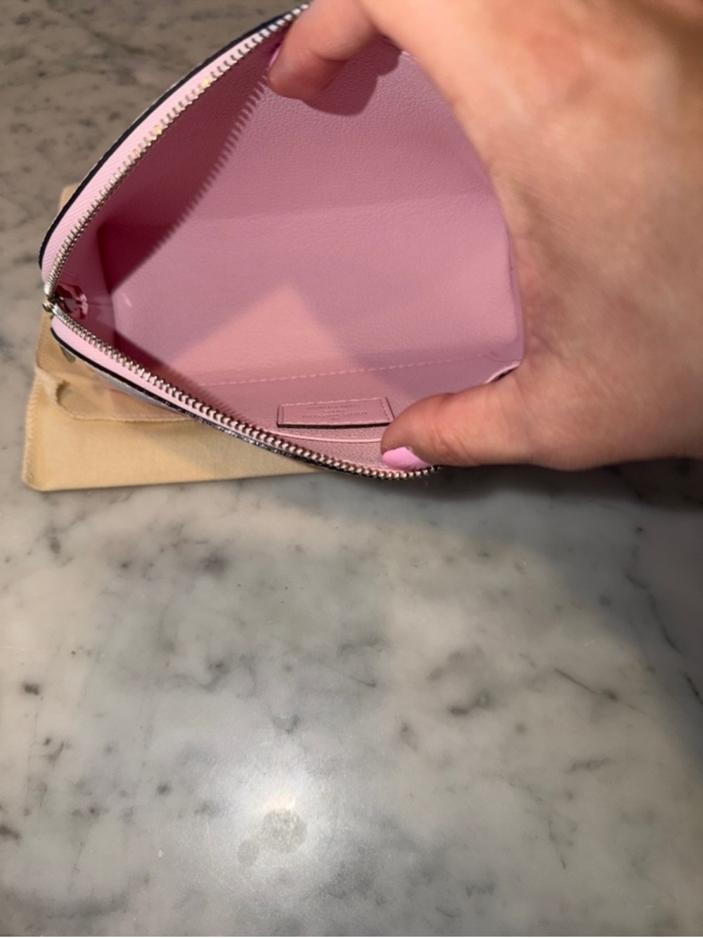 Authentic NWT Louis Vuitton Escale Cosmetic Pouch PM - Picture 15 of 15